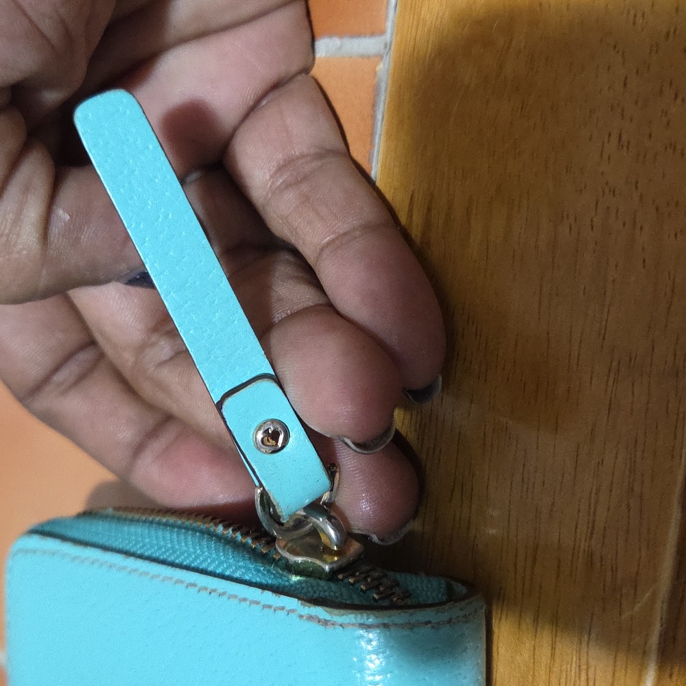 Kate Spade Teal Wallet - Picture 3 of 13